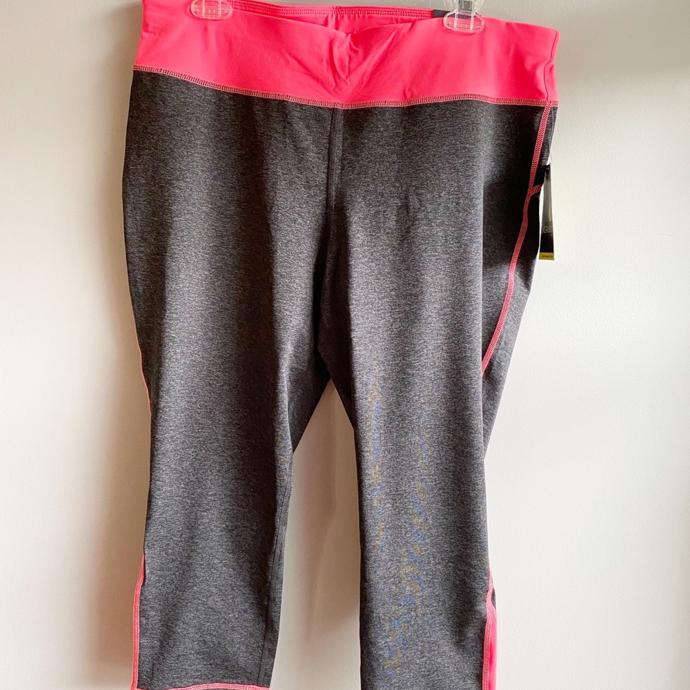 Xersion / Exercise Crop Capri - 0X (NWT)